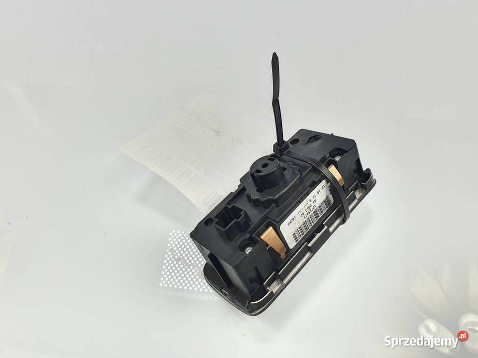 WŁĄCZNIK ŚWIATEŁ VOLVO V70 30739415 Lipno