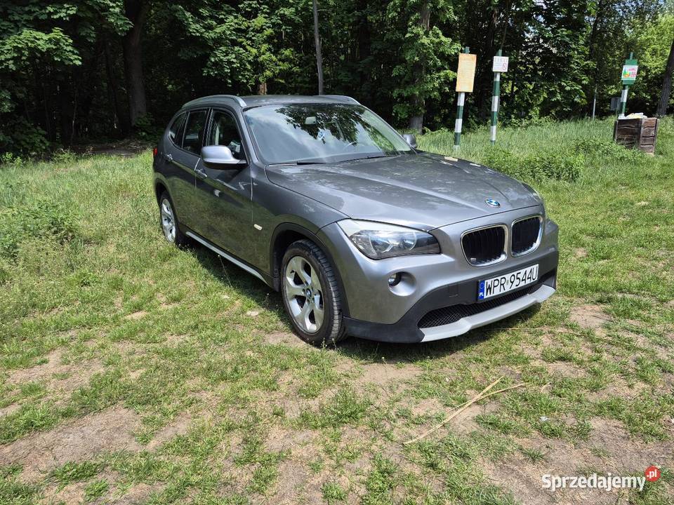 BMW X1 xDrive 4x4 zadbana zimowki aluminiowe felgi mazowieckie Młochów