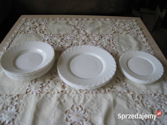 Niekompletny zestaw obiadowy Arcoroc na sztuki