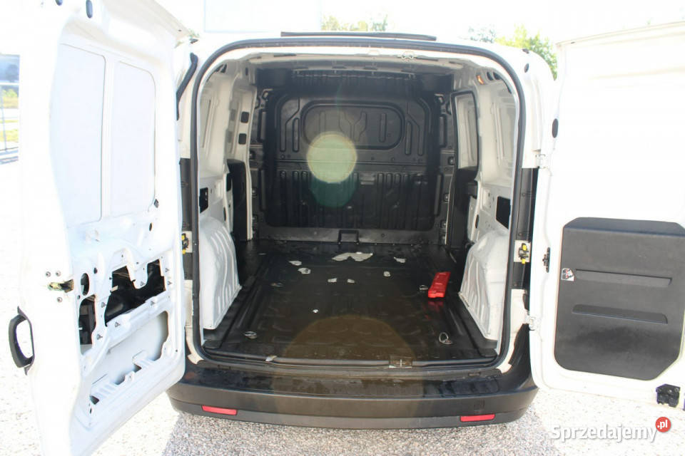 Fiat Doblo FVatSalon PolskaDrzwi Warszawa