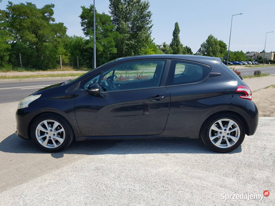 Peugeot 208 14 Benzyna Klima Tablet aluminiowe felgi Włocławek
