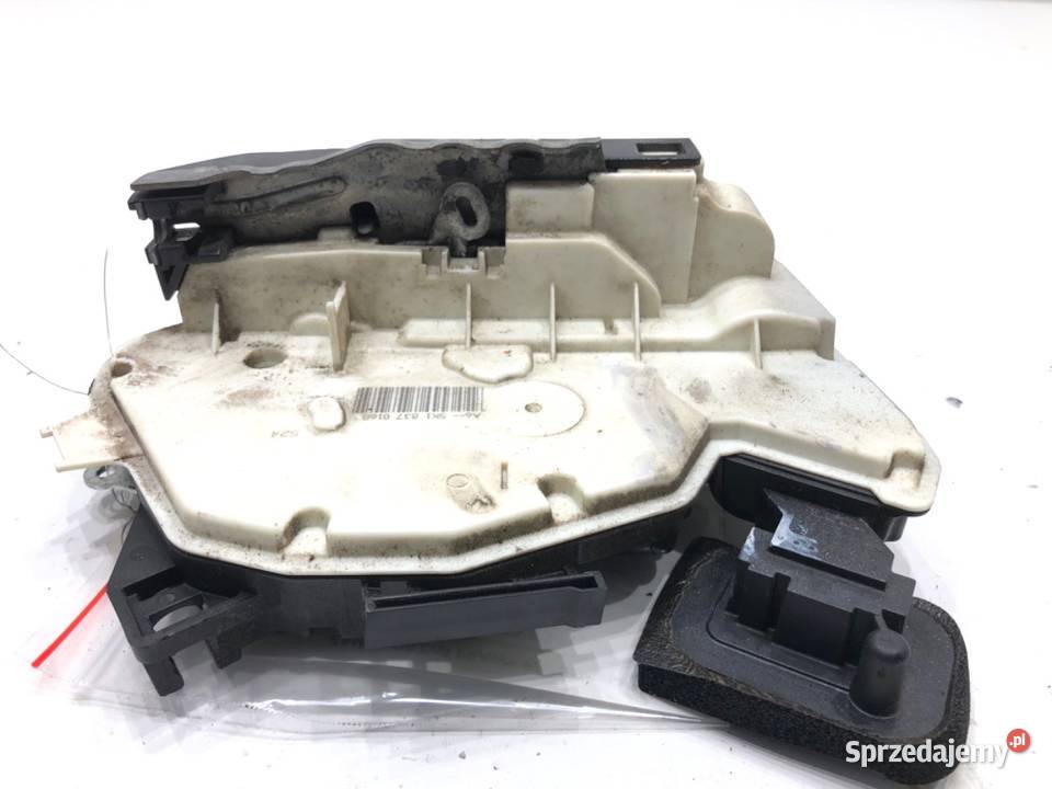 ZAMEK DRZWI PRAWY PRZÓD VW GOLF VI Hatchback sprzedam