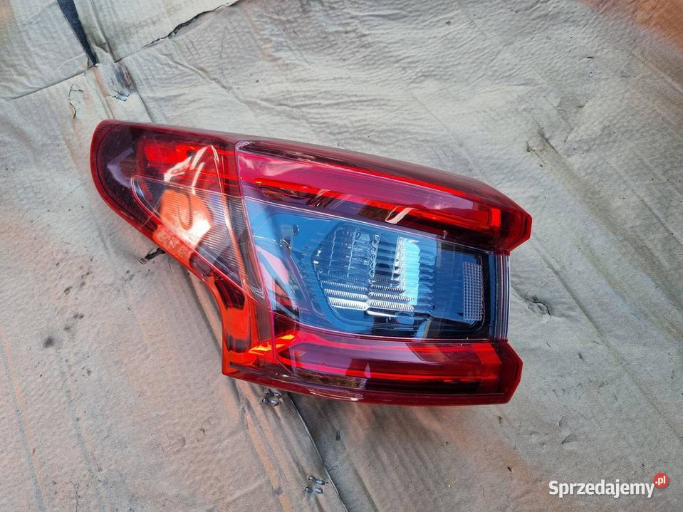 LAMPA LEWA TYLNA TYŁ NISSAN QASHQAI II J11