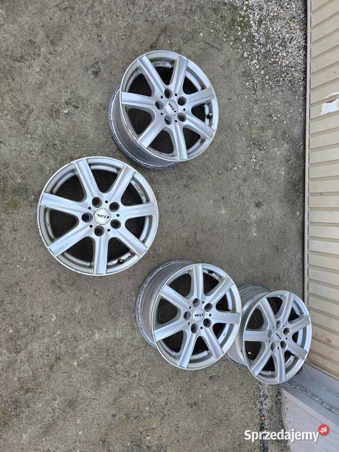 4 aluminiowe felgi R 16 7Jx16H2 ET34 BMW E 90