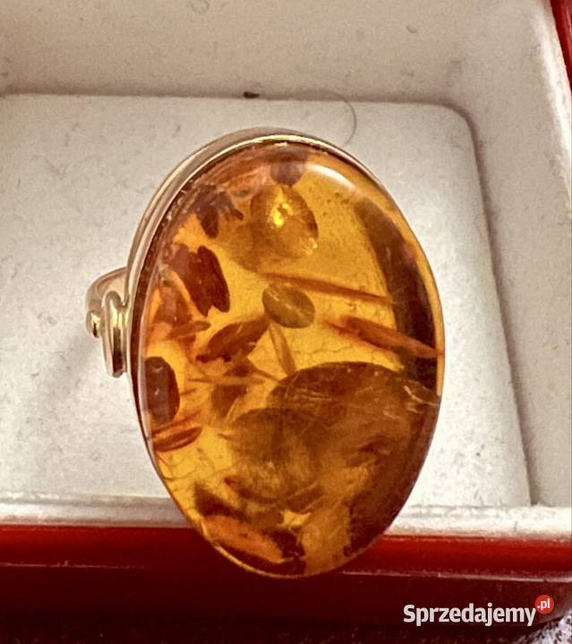 Piękny złoty pierścionek z wyjątkowym bursztynem Rybnik