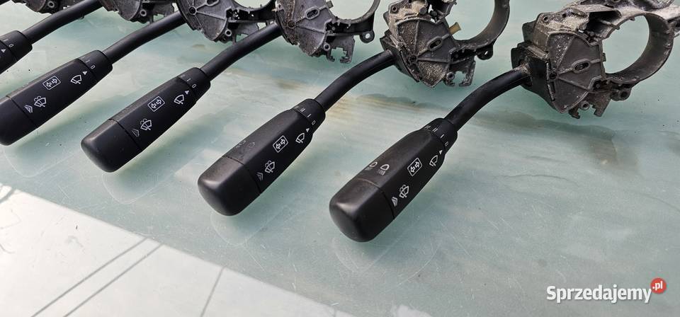 Przełącznik kierunkowskazów manetka mercedes Pozostałe