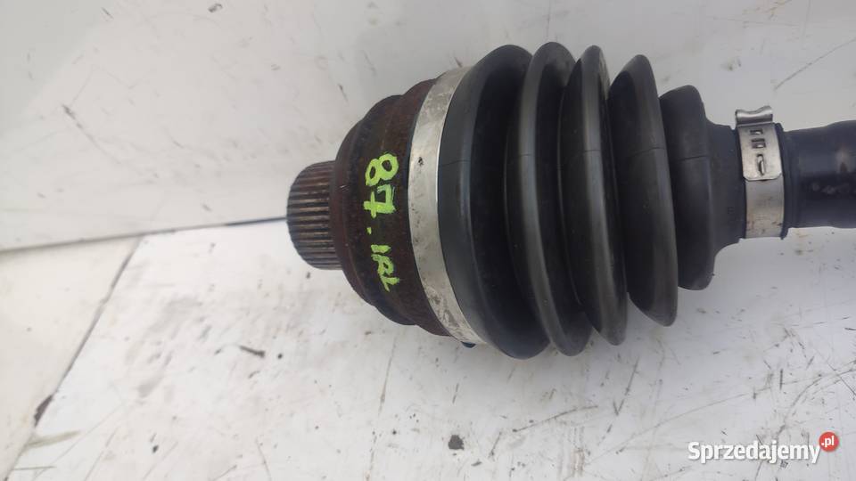 87IRLAUDI A4 B8 A5 8T 30 TDI 8K0407271AJ PÓŁOŚ osobowe
