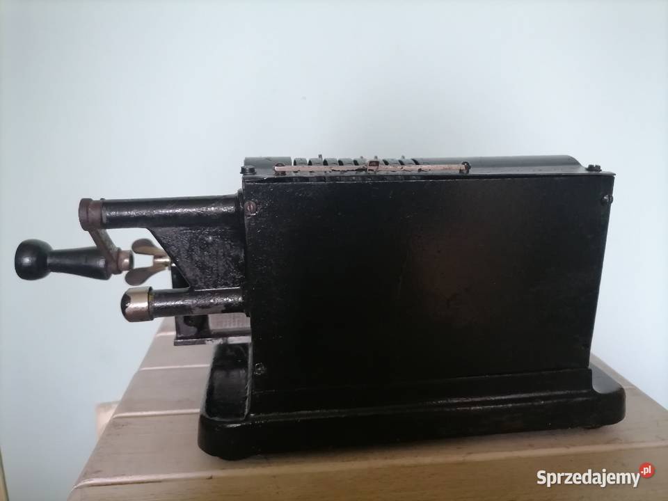 Stara maszyna do liczenia z lat 50 tych Kraków