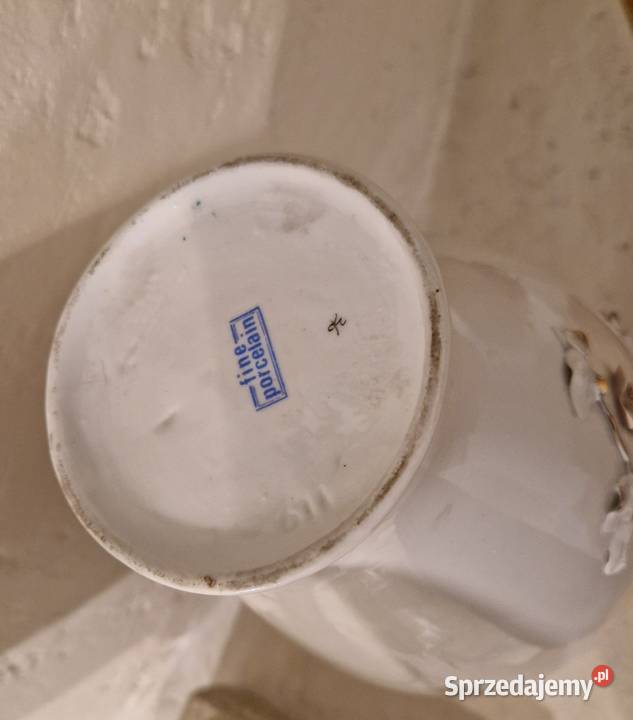 Stary WAZON Fine porcelain z wypukłymi kwiatami Lublin