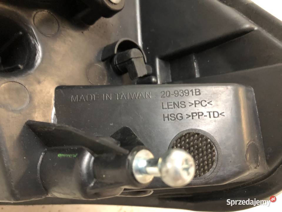 DODGE RAM 1500 1318 LIFT SOCZEWKA ZWYKŁA LED SAE sprzedam