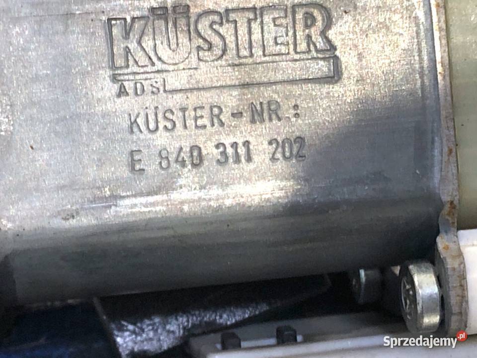 PODNOŚNIK SZYBY PRAWY PRZÓD AUDI A3 8P