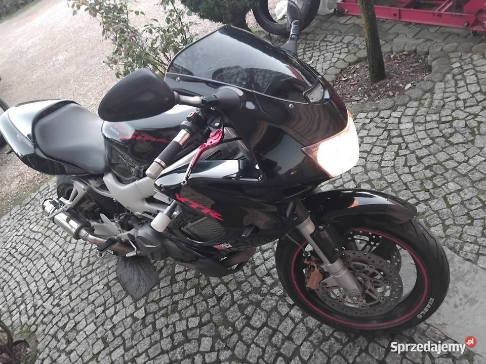 Honda Vtr 1000f nowe oc nieuszkodzony Konina