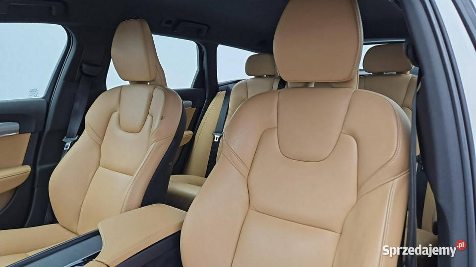 Volvo V90 D4 SCR Momentum aut Z Polskiego Salonu Kombi