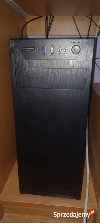 Komputer monitor klawiatura zestaw Dołhobyczów