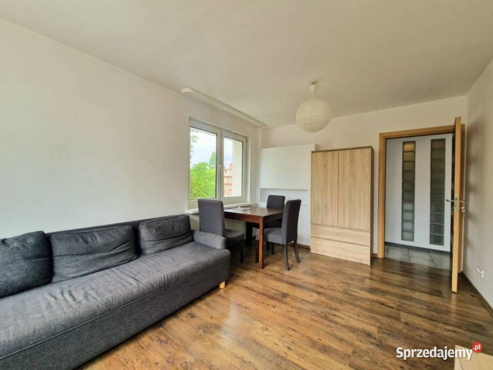 Jasne 23 pokojeTramwajSKMDo zamieszkaniaGARAŻ Piętro 1