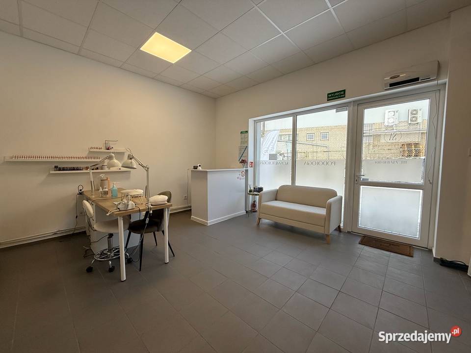 Lokal do wynajęcia Centrum Człuchów 59.01m2 sprzedam