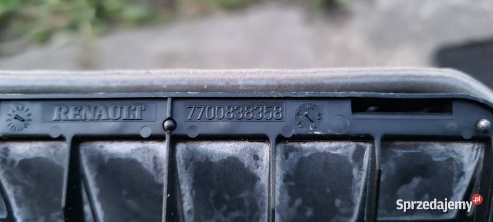 Kratka wentylacyjna wlot powietrza bagażnika Części montażowe Łask