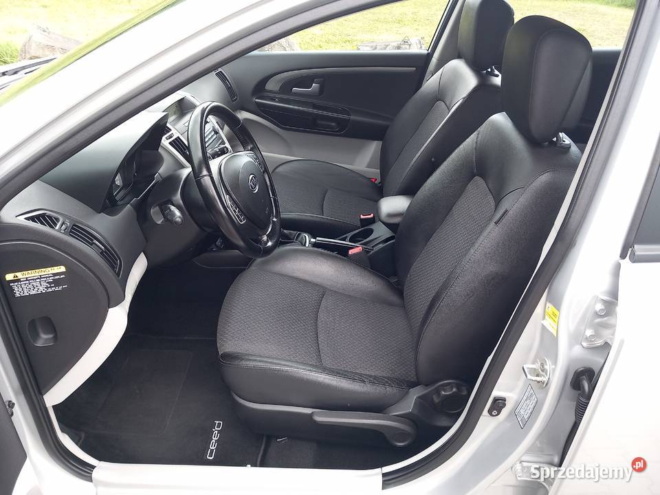 Kia Ceed 20 gniazdo USB Kocoń sprzedam