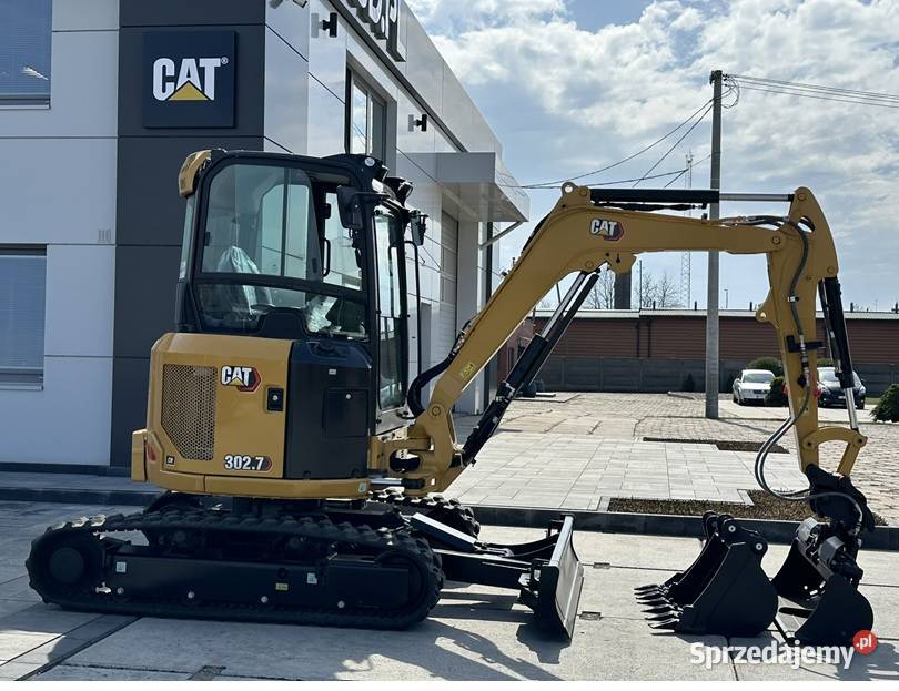 FABRYCZNIE NOWA MINIKOPARKA CATERPILLAR 3018 Tuliszków