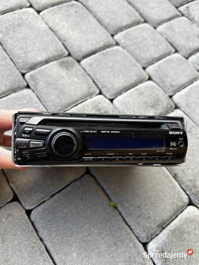 Radio Sony CDXGT29 Szerzyny