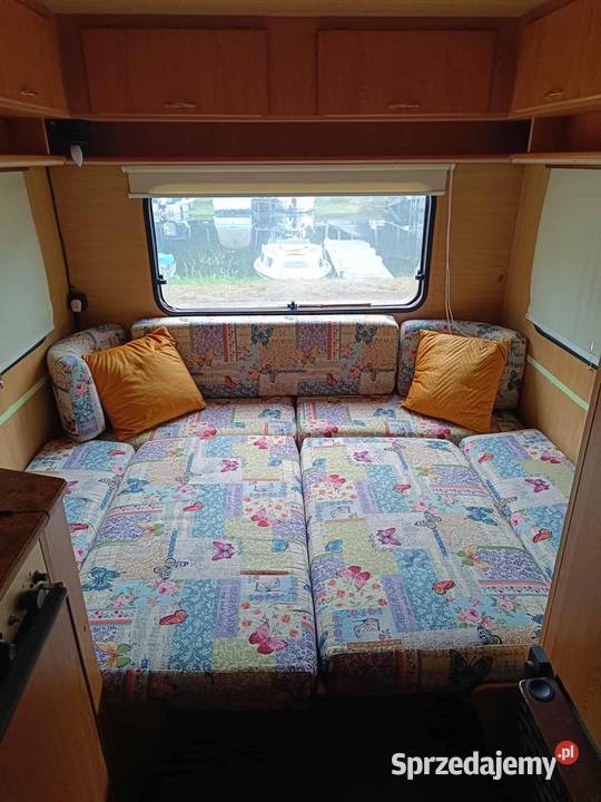 Przyczepa kempingowa samym Zalewem Sulejowskim w