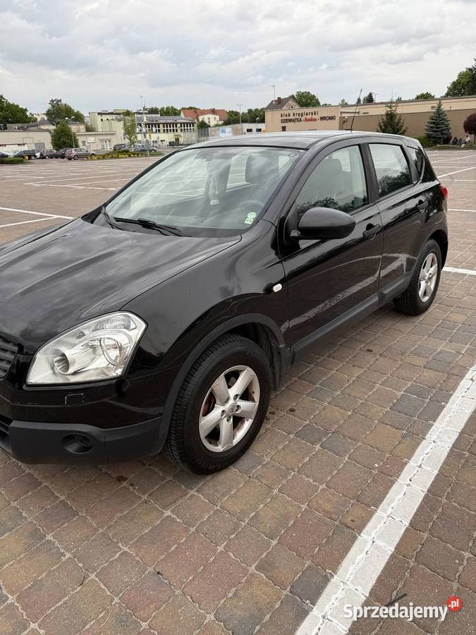 Nissan Qashqai 16 benzyna 2009r Wronki