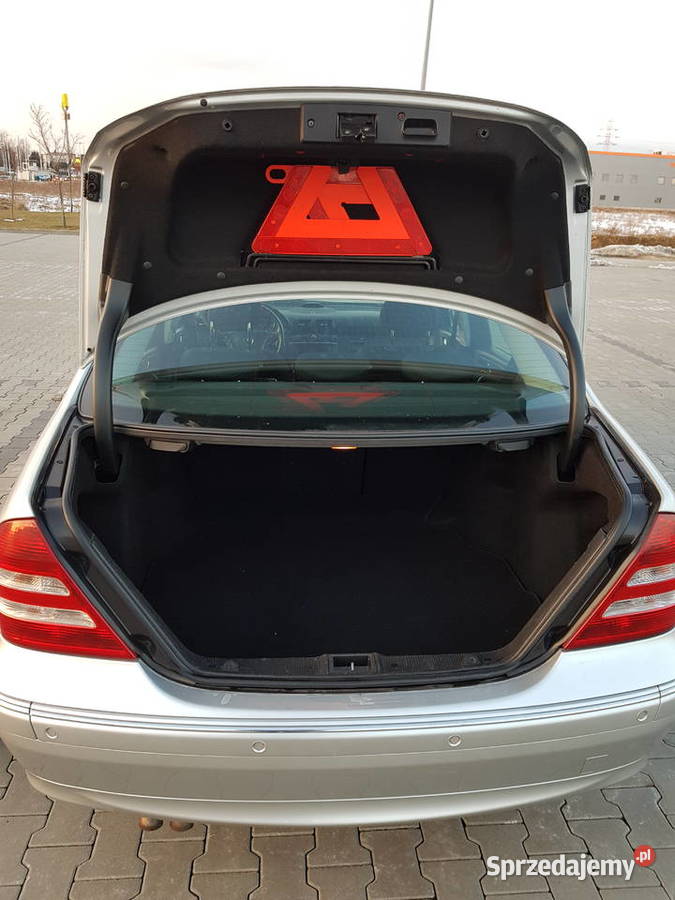 MercedesBenz Cklasa W 203 lift 18 Benzyna Sedan Lublin