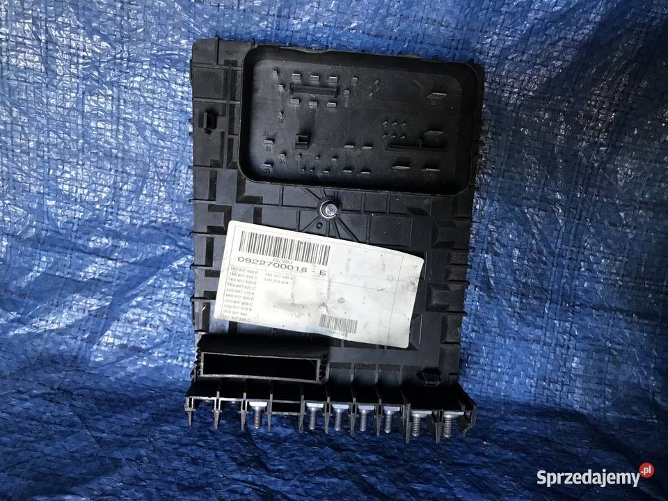 VW SKODA AUDI Skrzynka Bezpieczników 0922700018E Bolesławiec