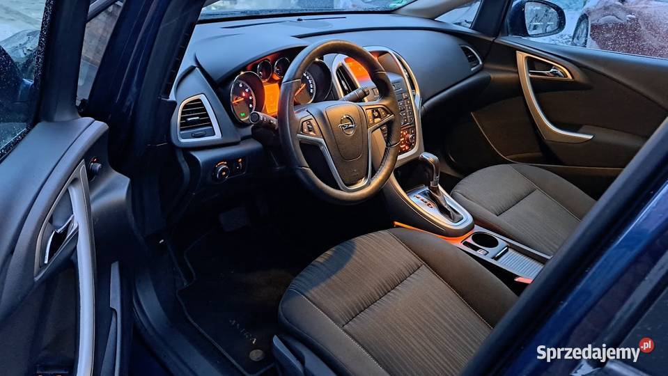 Opel Astra 14 Turbo Sports Tourer Automatik gniazdo AUX śląskie Goczałkowice-Zdrój