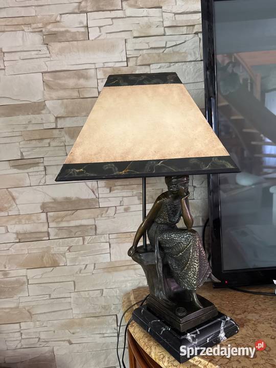 Przedwojenna lampa gabinetowa z brązu sygnowana Lampy stołowe i nocne Dom i Ogród Długopole-Zdrój