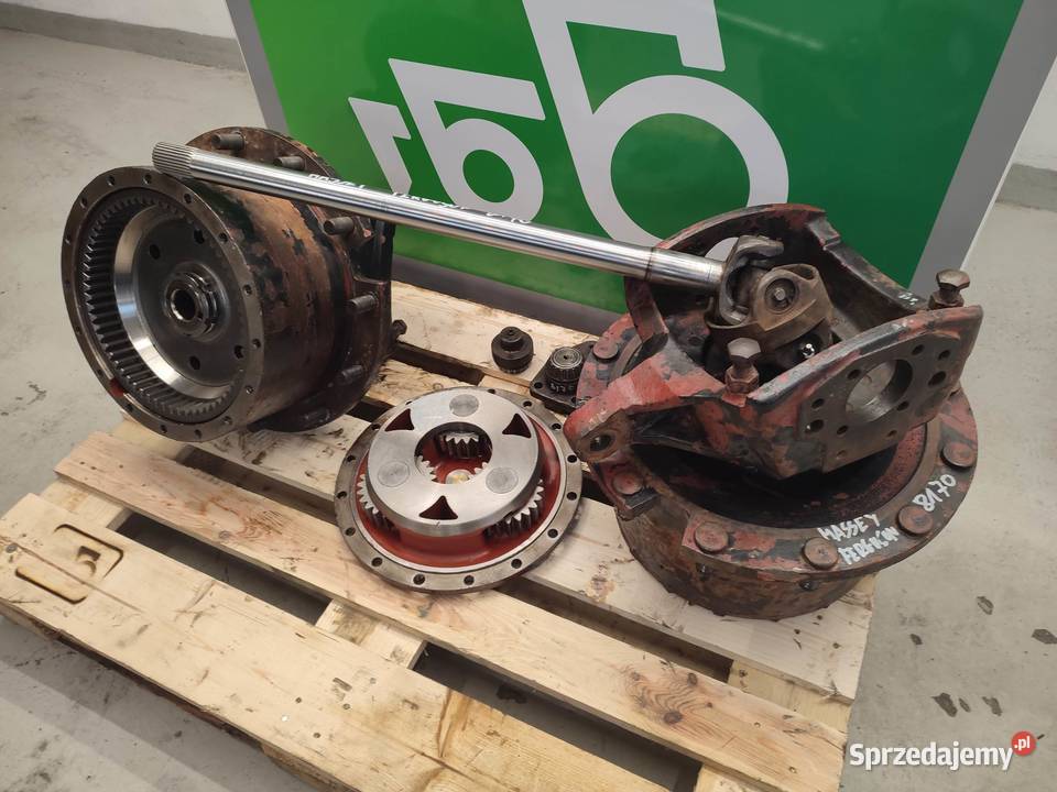 Zwolnica zwrotnica półoś Massey Ferguson 8170