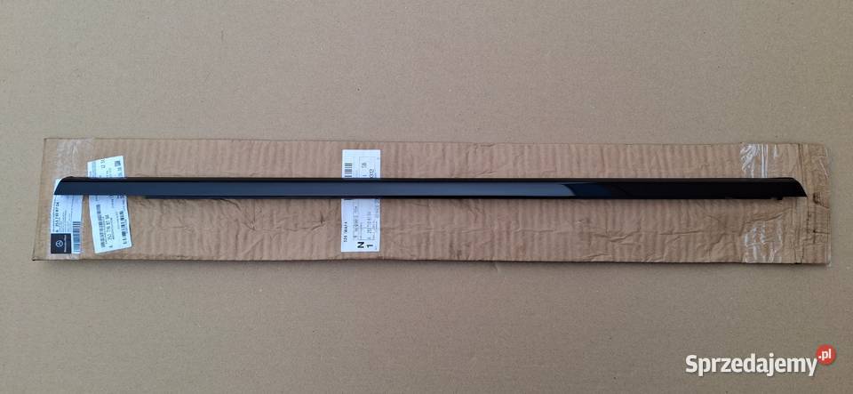 MERCEDES GLC X253 W253 LISTWA ZGARNIAJĄCA DRZWI Kargowa