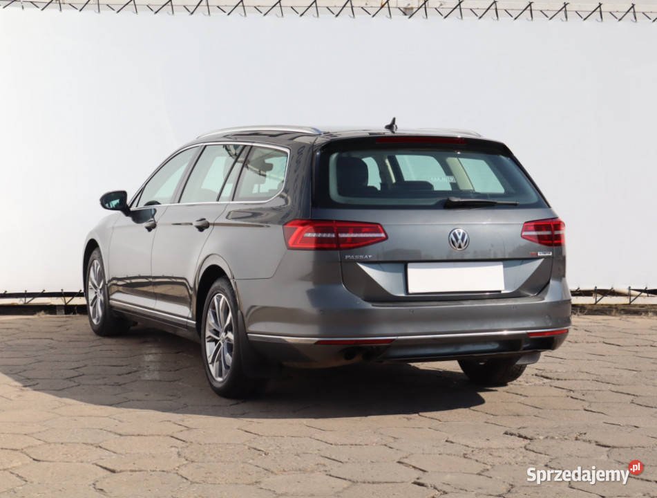 VW Passat 18 TSI 132KM