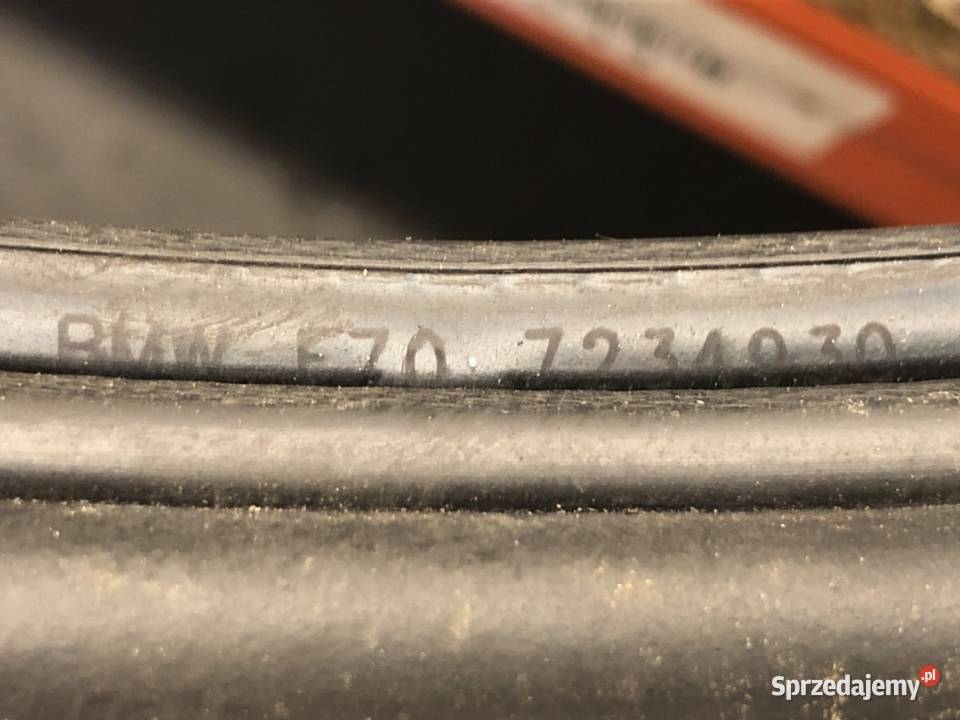 USZCZELKA DRZWI PRZÓD PRAWA BMW E70 SUV 0613