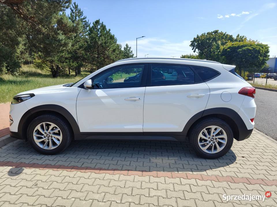 Hyundai Tucson 17 CRDI 115 2016 przebieg 99000 światła przeciwmgielne Rawicz