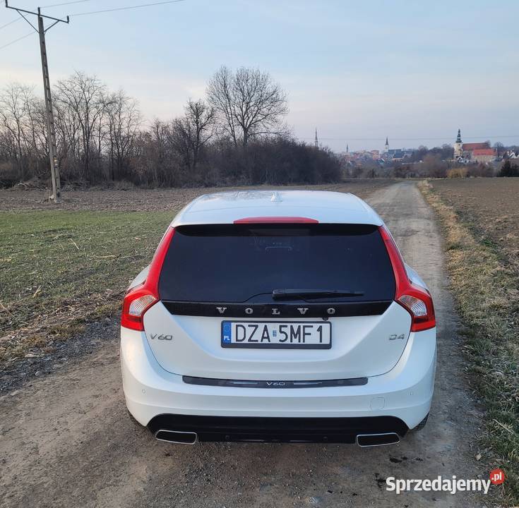 VOLVO V60 190 Automat dvdtv