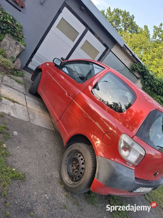 Toyota Yaris 2001 Rok produkcji 2001 Opole