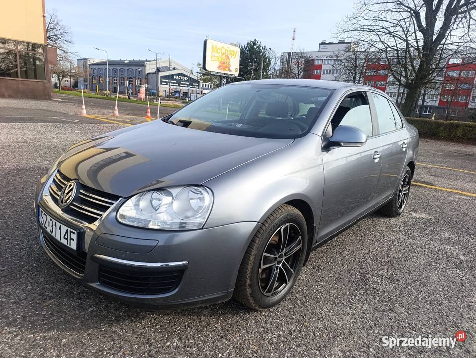 Jetta niski przebieg 170 nawigacja benzyna Sosnowiec sprzedam