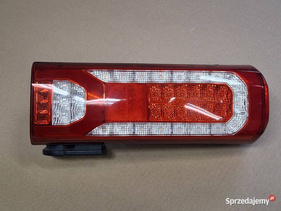 MERCEDES ACTROS MP4 MP5 LAMPA PRAWY TYŁ PRAWA ciężarowe Bieleń