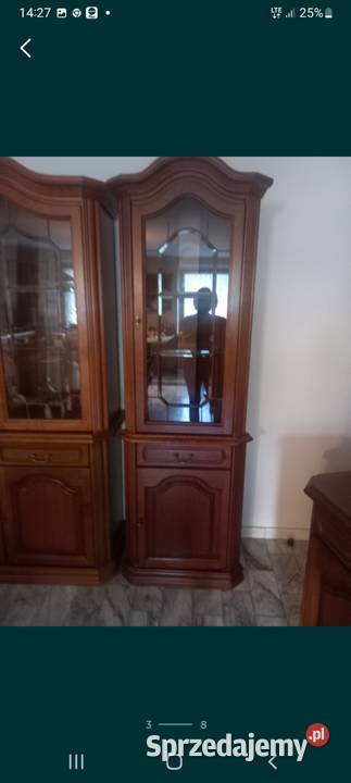 Sprzedam zestaw mebli do jadalni z litego drewna