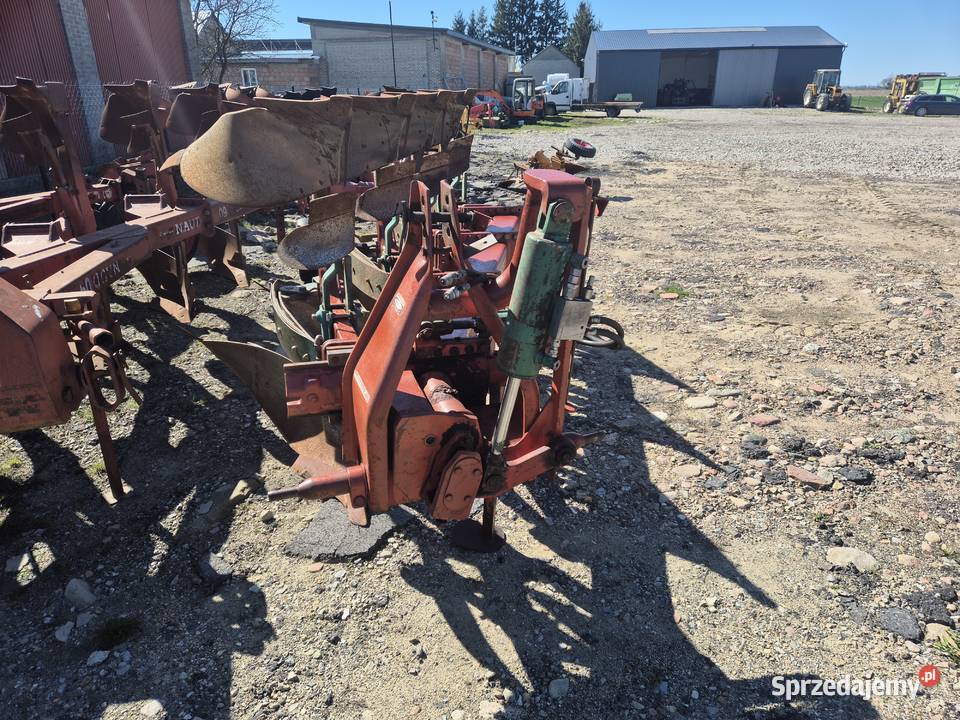 Pług Kverneland 4 skiby obrotowy resor Okrzeja