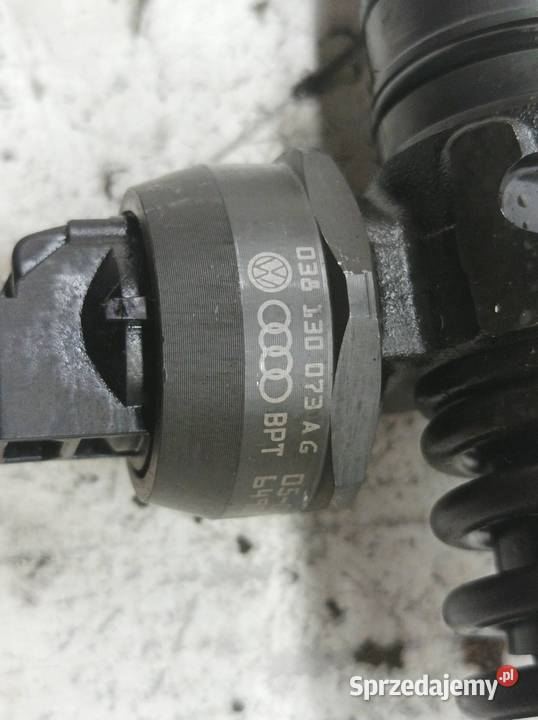 POMPOWTRYSKIWACZ 038130073AG 0414720215 19 TDI sprzedam