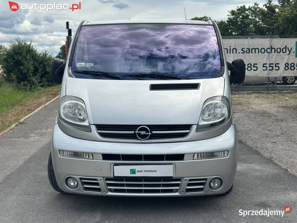 Opel Vivaro Opel Vivaro kampervan 7 osobowy 3 x manualna