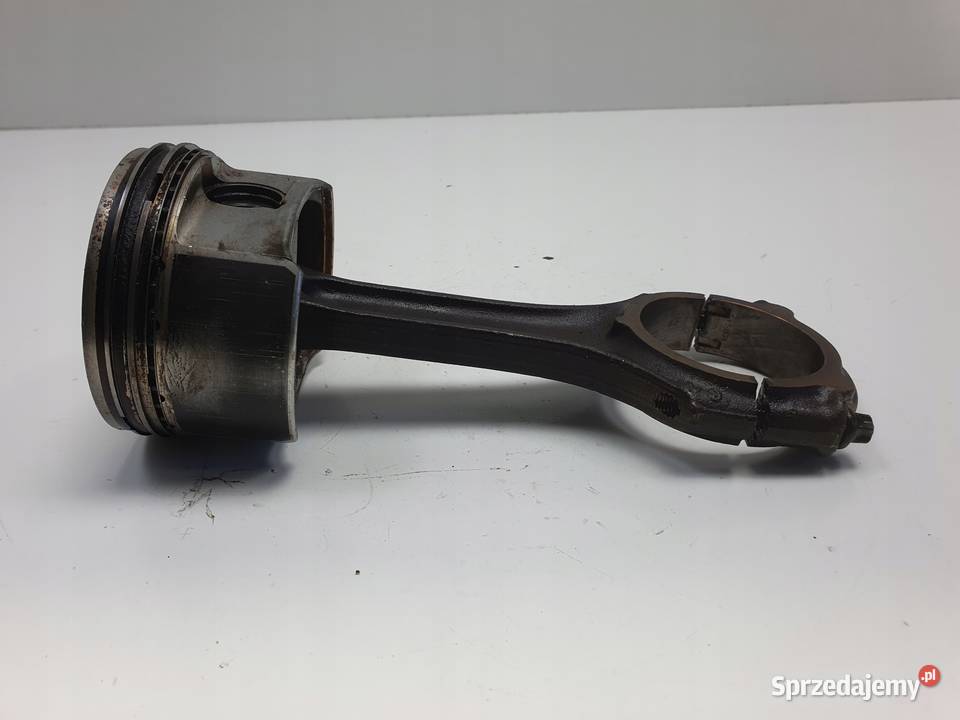 Mercedes W203 18 K TŁOK KORBOWÓD Chełm