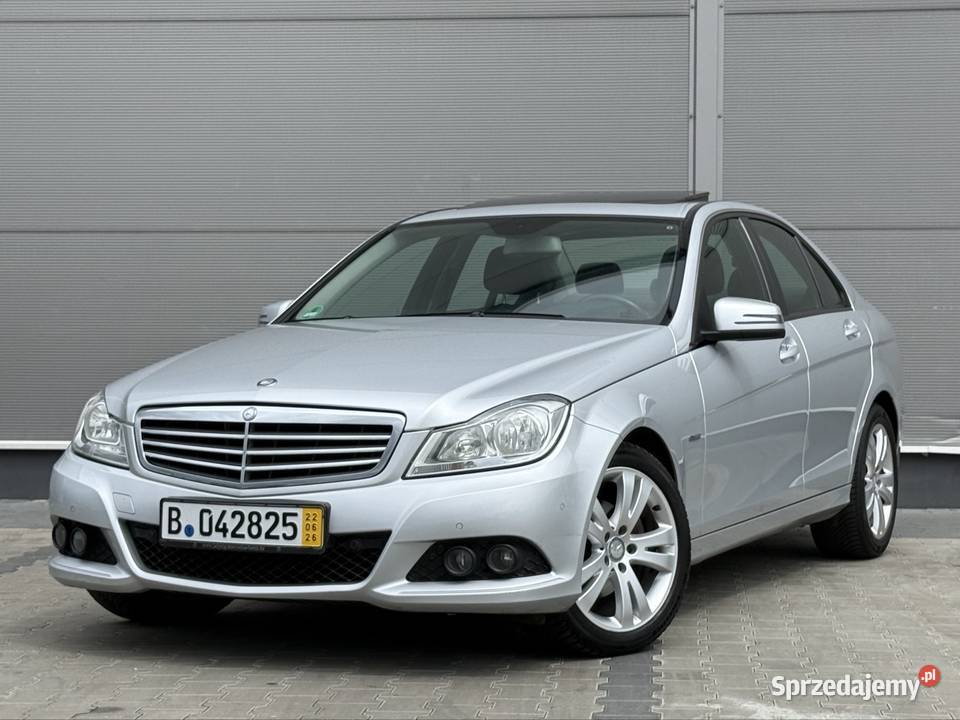 Mercedes C180 CGI 156 AutomatPDCSzyberdachNiemcy ASR (kontrola trakcji)