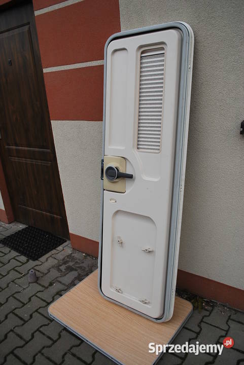 DRZWI WEJŚCIOWE DO PRZYCZEPY KEMPINGOWEJKAMPERA