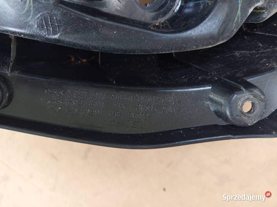 Lampa tylna spacer star prawa orginalna Rzeszów sprzedam