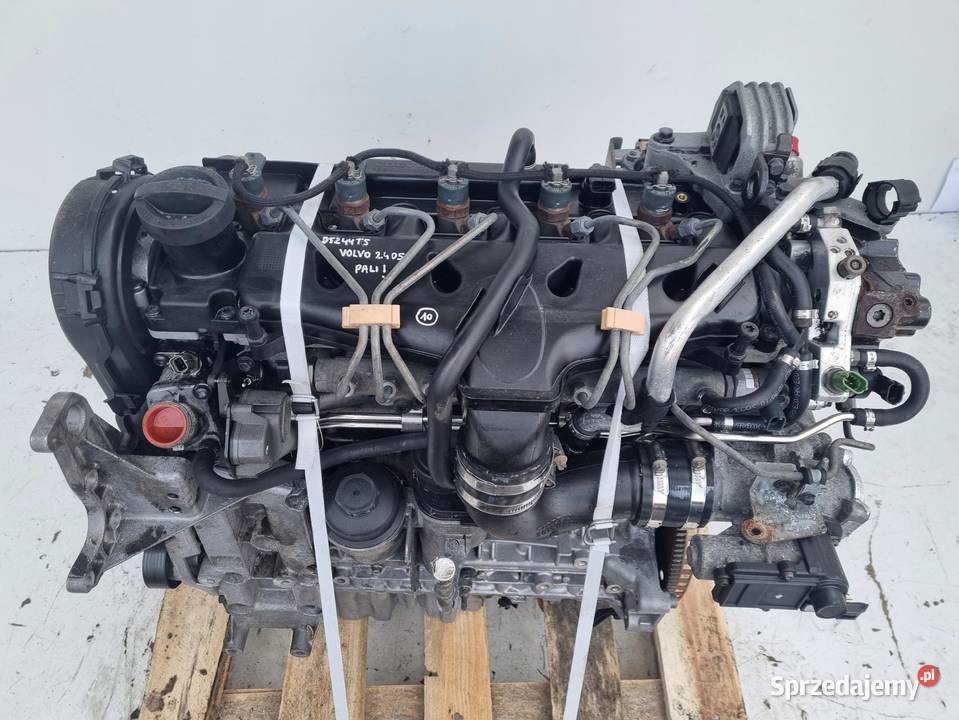 SILNIK BEZ OSPRZĘTU Volvo XC70 II 24 D D5 DIESEL Rudka