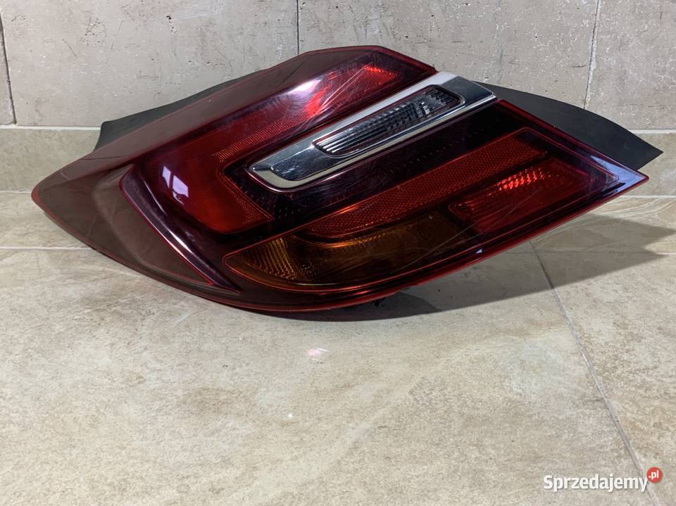Lampa OPEL INSIGNIA I Lift 13 Tył Tylna Prawa HB Barwałd Dolny