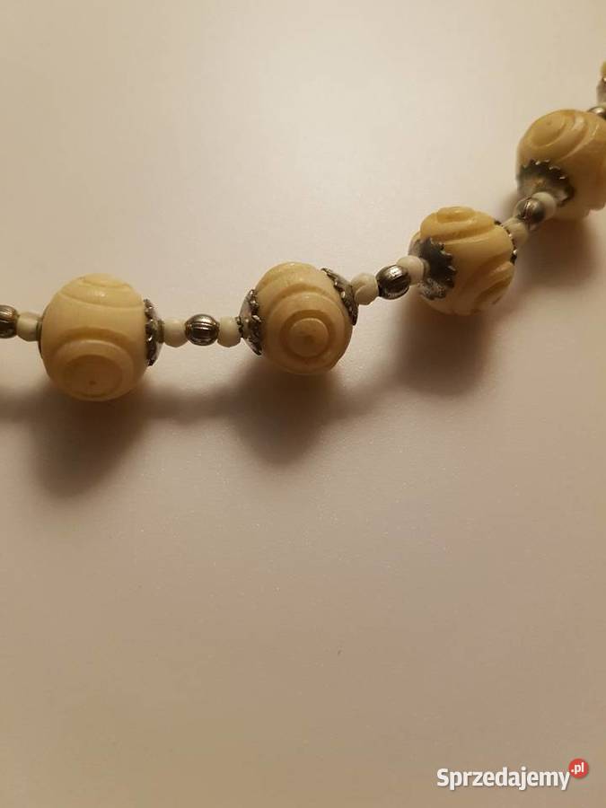 Stare korale kremowe sprzedam